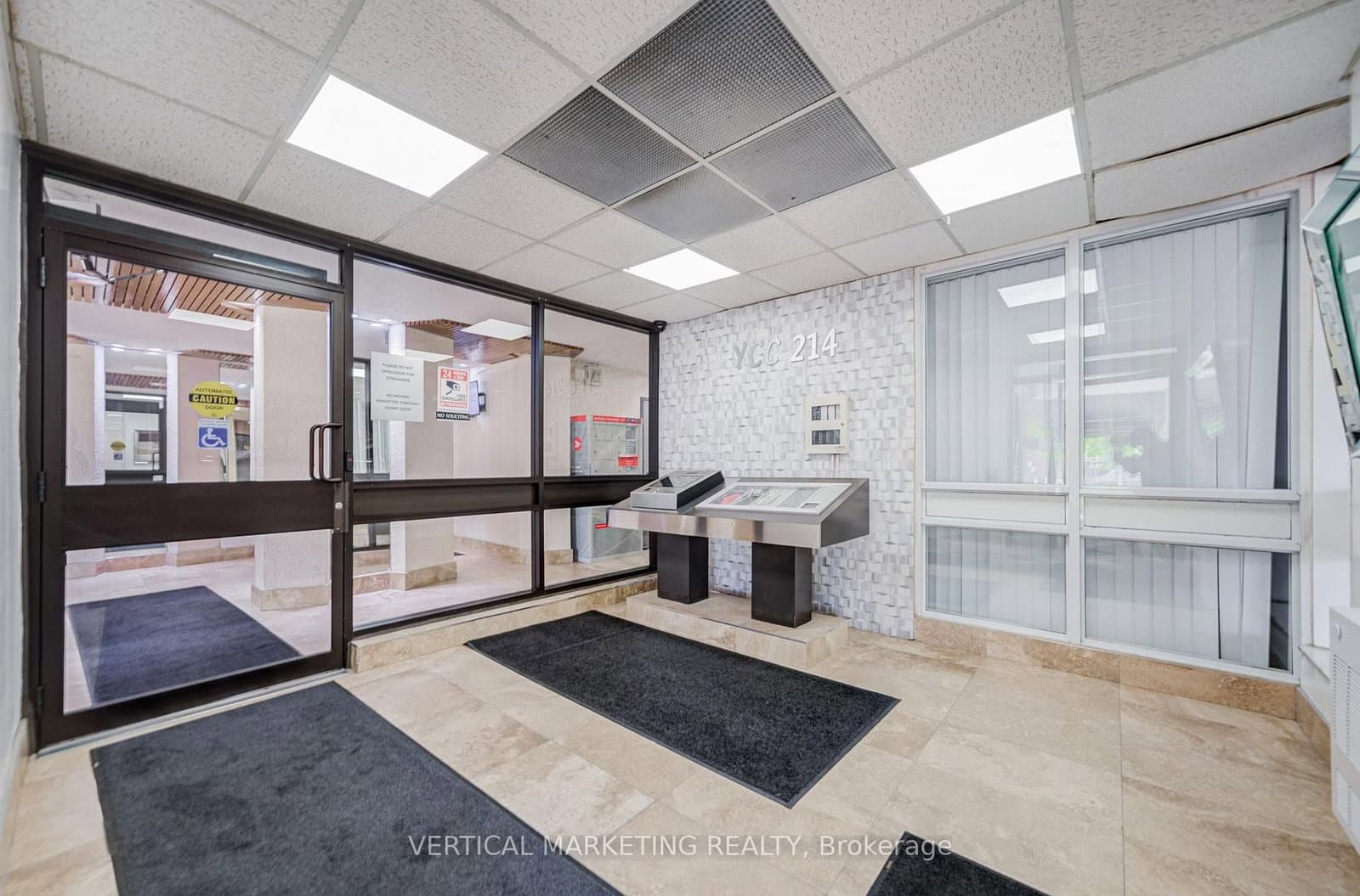 20 Gilder Drive E, Unit PH07 thumbnail 32