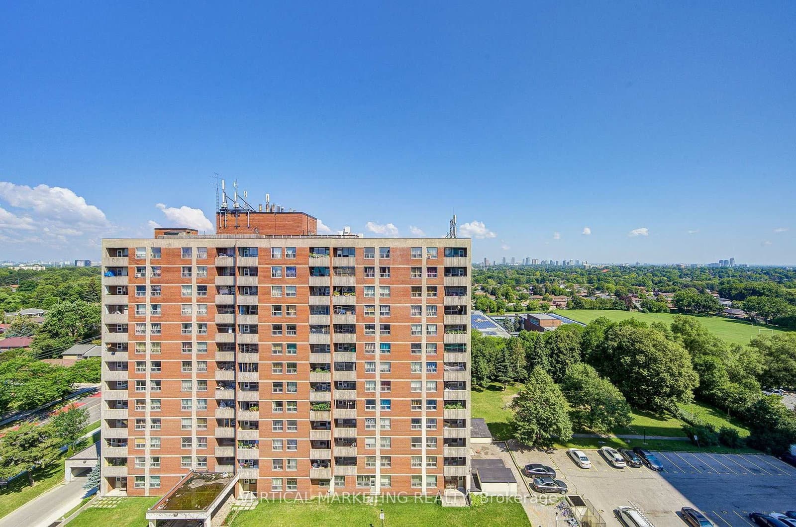 20 Gilder Drive E, Unit PH07 thumbnail 33