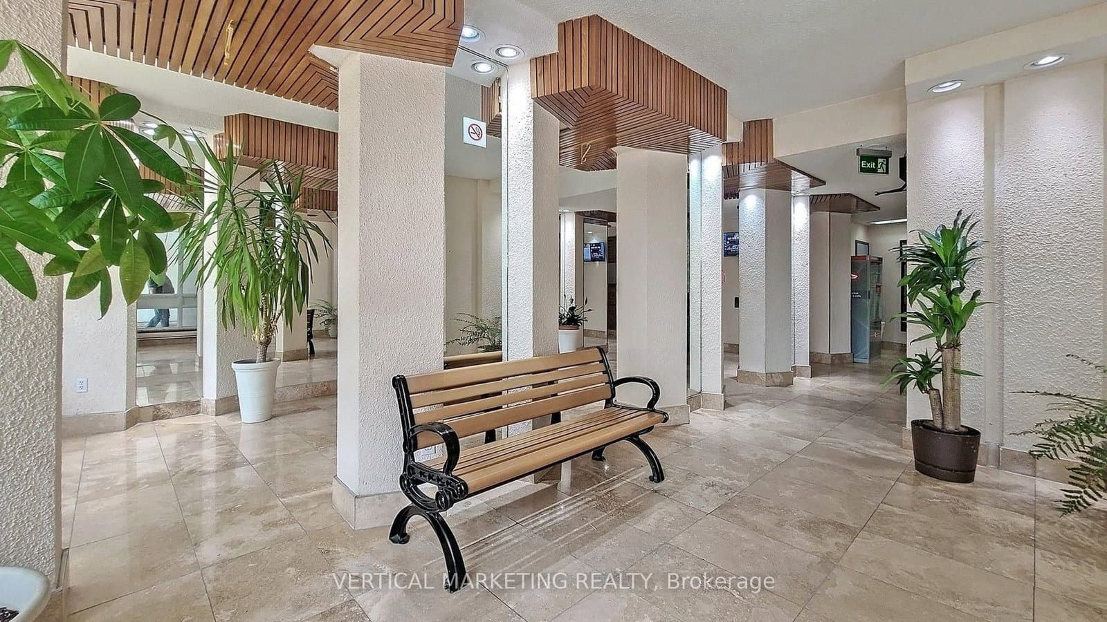 20 Gilder Drive E, Unit PH07 thumbnail 35