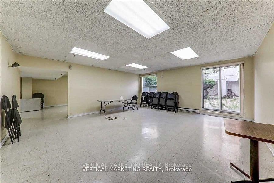 20 Gilder Drive E, Unit PH07 thumbnail 49