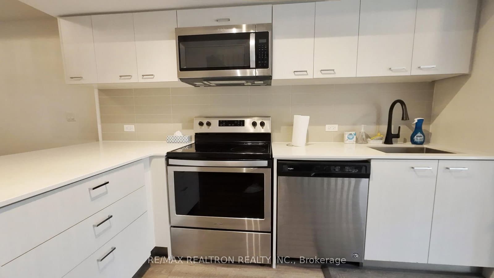 20 Echo Point, Unit 128 thumbnail 5