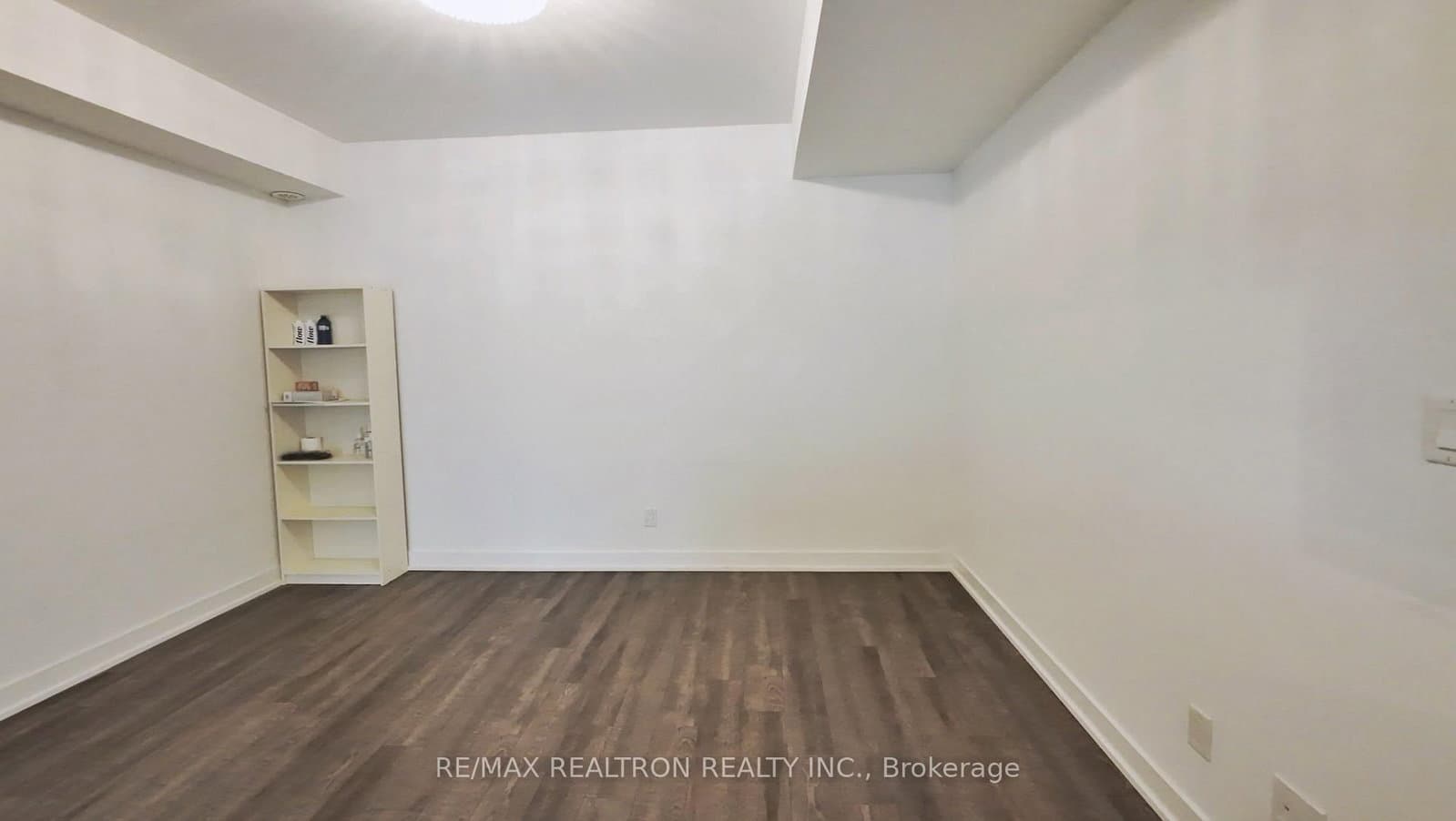 20 Echo Point, Unit 128 thumbnail 6