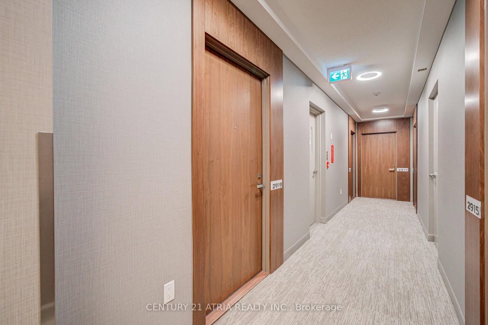 275 Village Green Square, Unit 2919 thumbnail 13