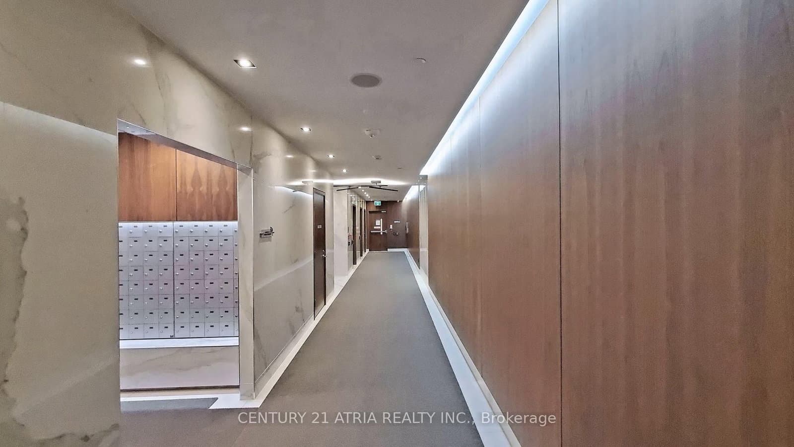 275 Village Green Square, Unit 2919 thumbnail 23