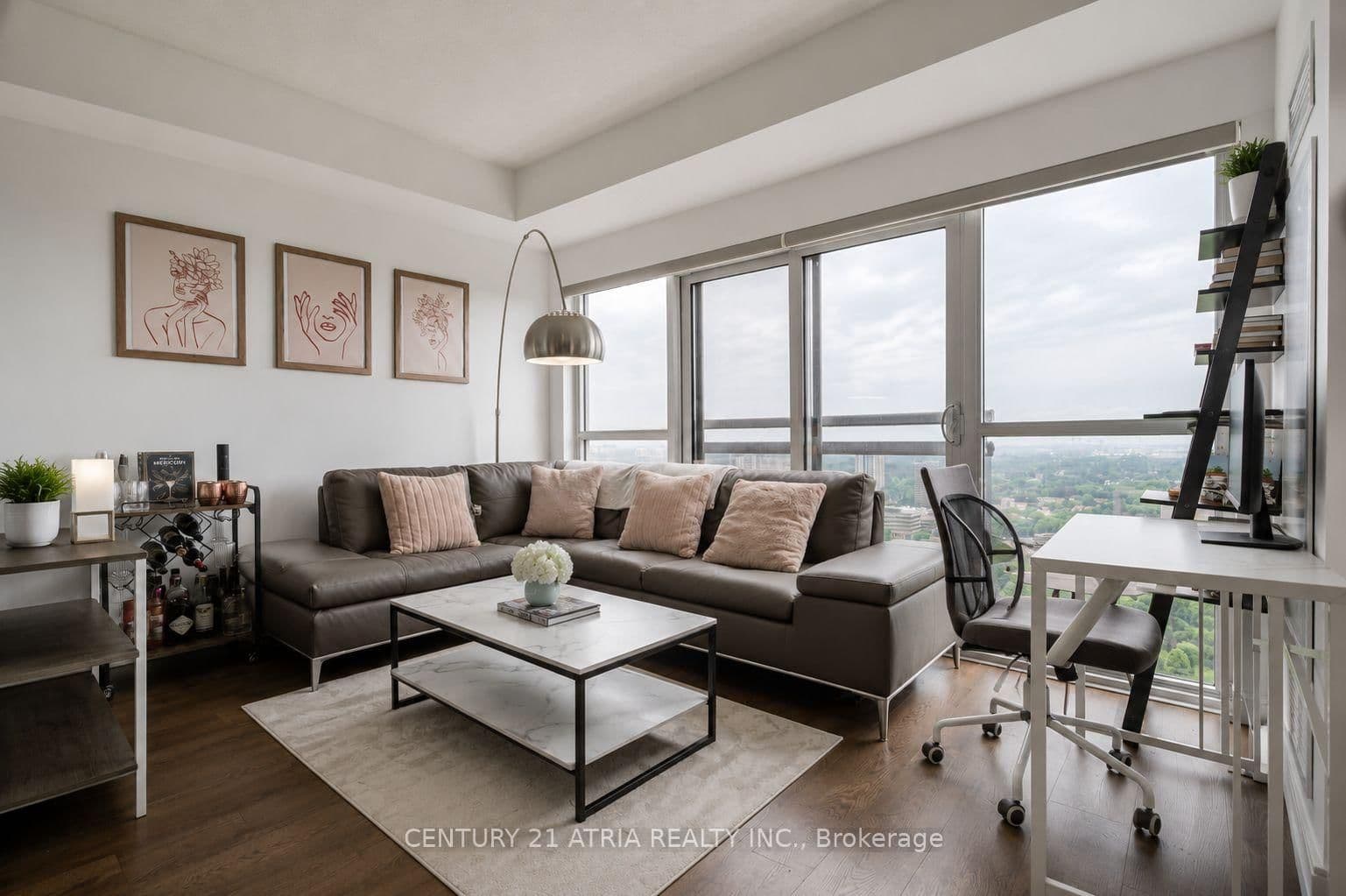 275 Village Green Square, Unit 2919 thumbnail 3