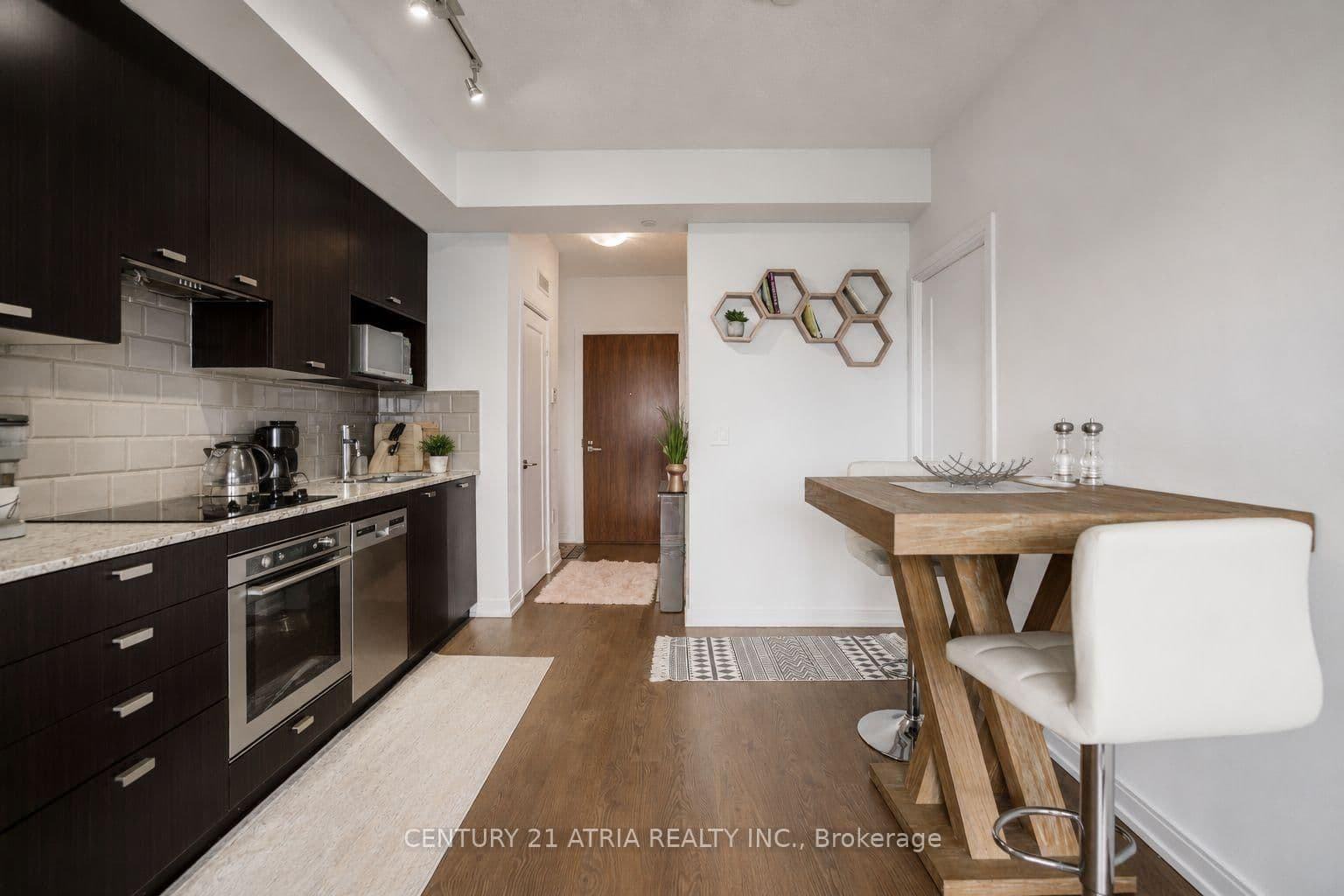 275 Village Green Square, Unit 2919 thumbnail 4