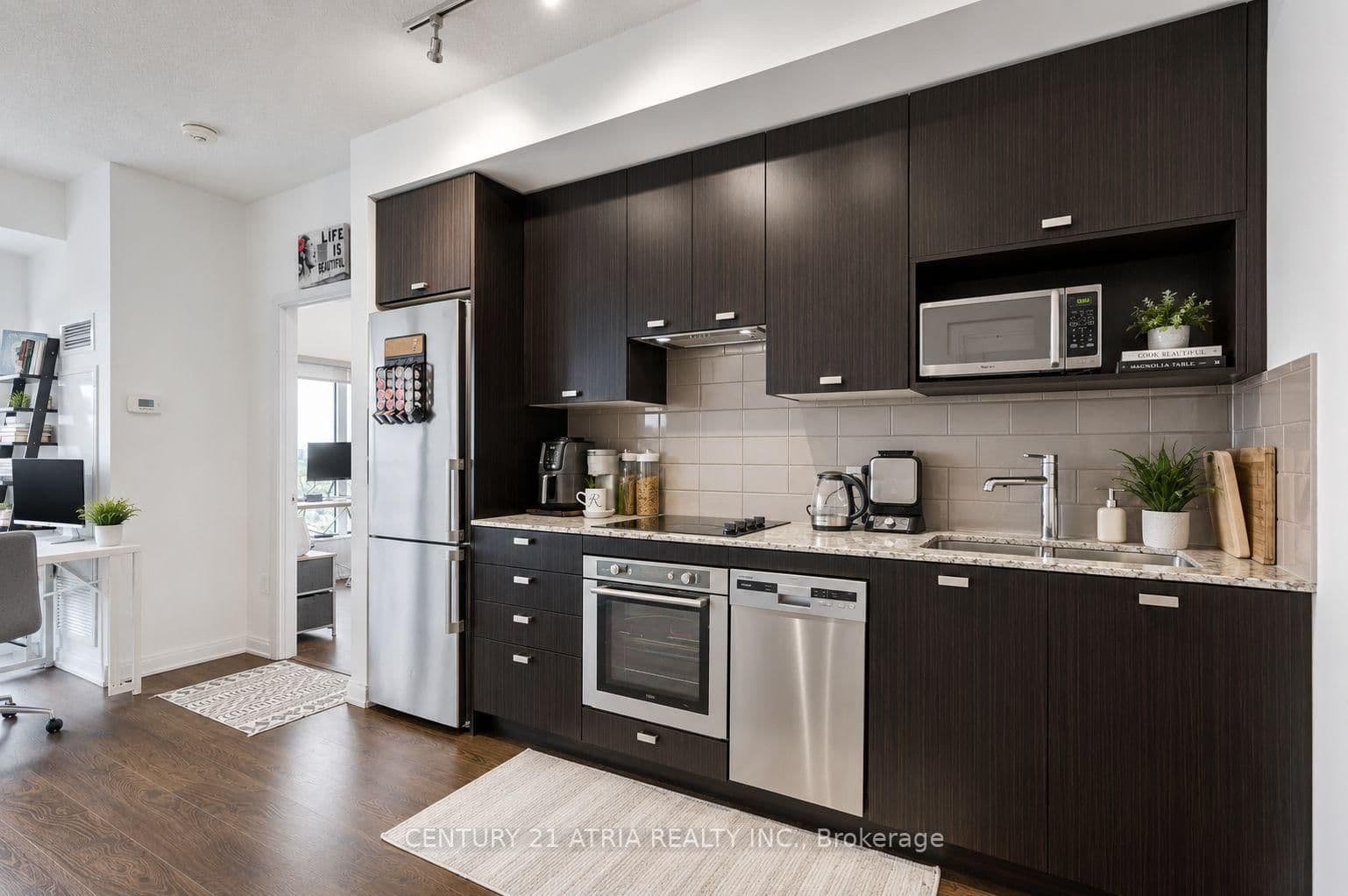 275 Village Green Square, Unit 2919 thumbnail 6