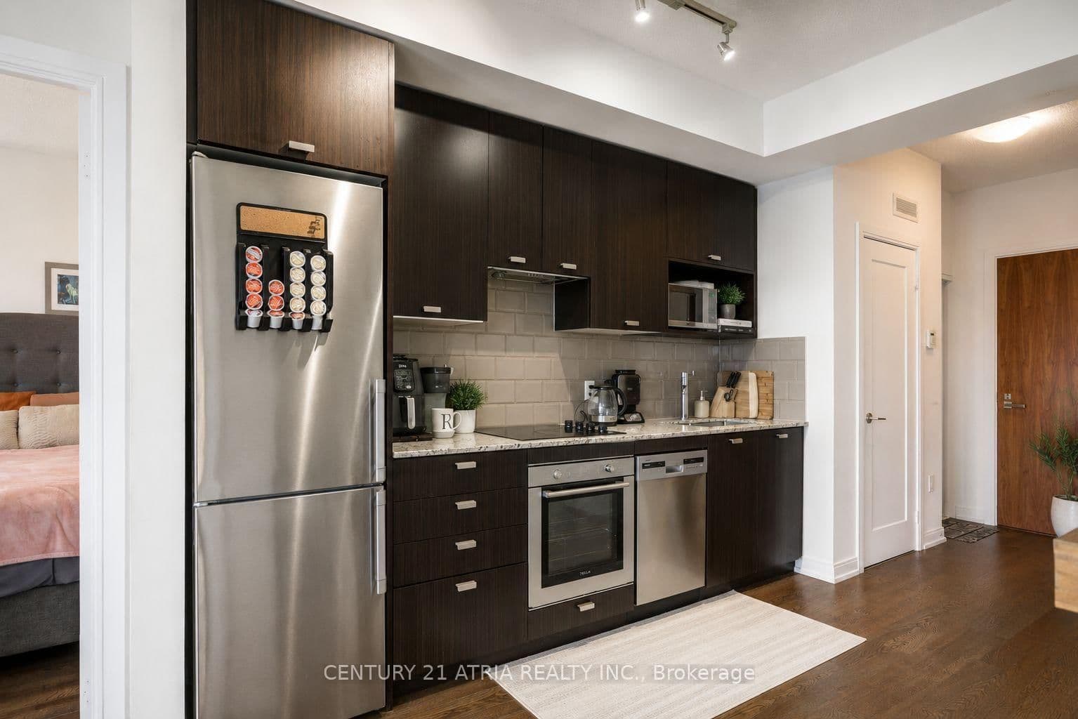 275 Village Green Square, Unit 2919 thumbnail 7