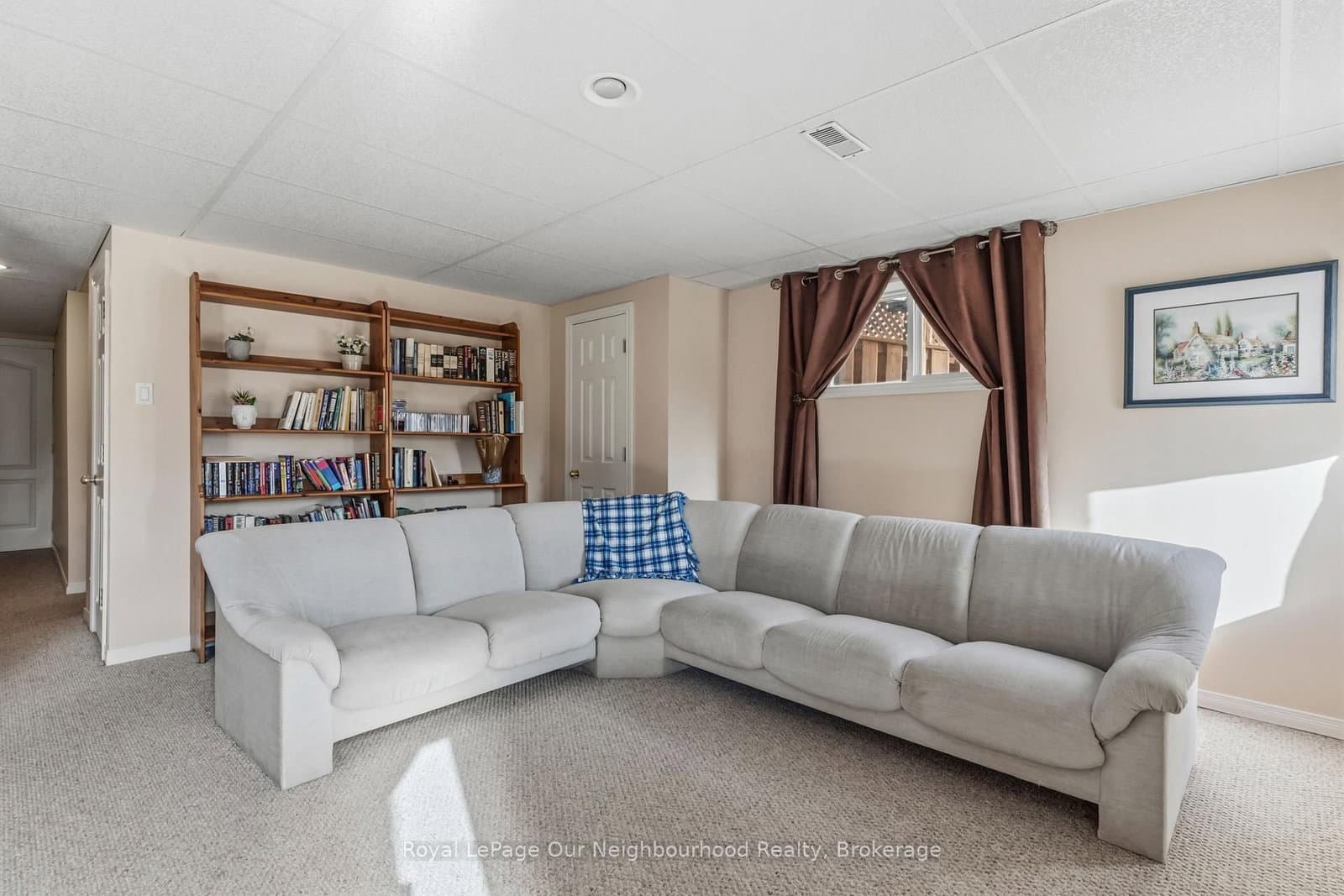 16 Nobbs Drive thumbnail 18