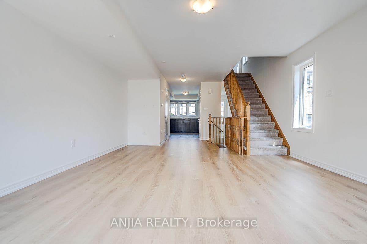 2641 Eaglesham Path thumbnail 10