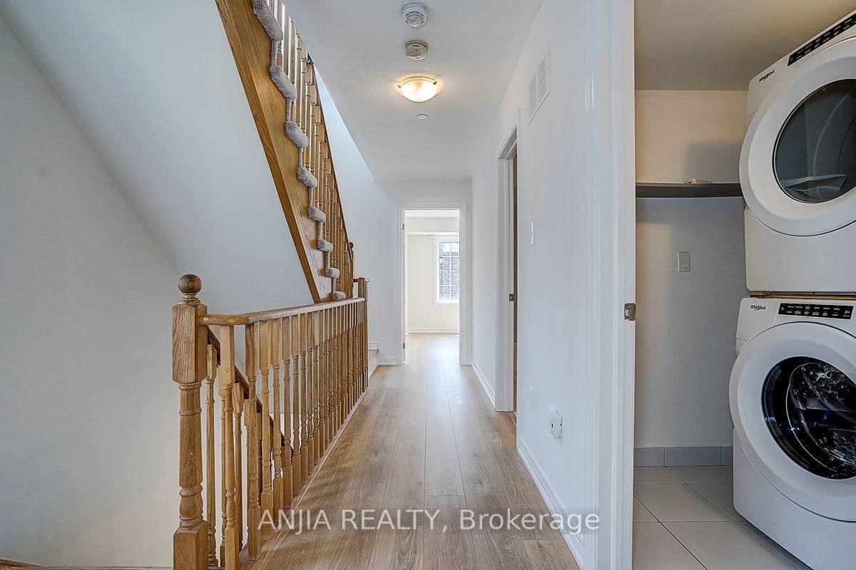 2641 Eaglesham Path thumbnail 16
