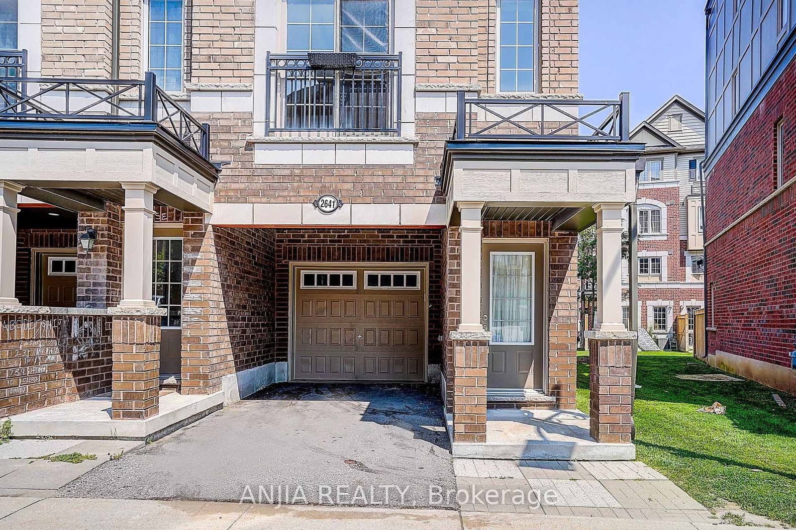 2641 Eaglesham Path thumbnail 2