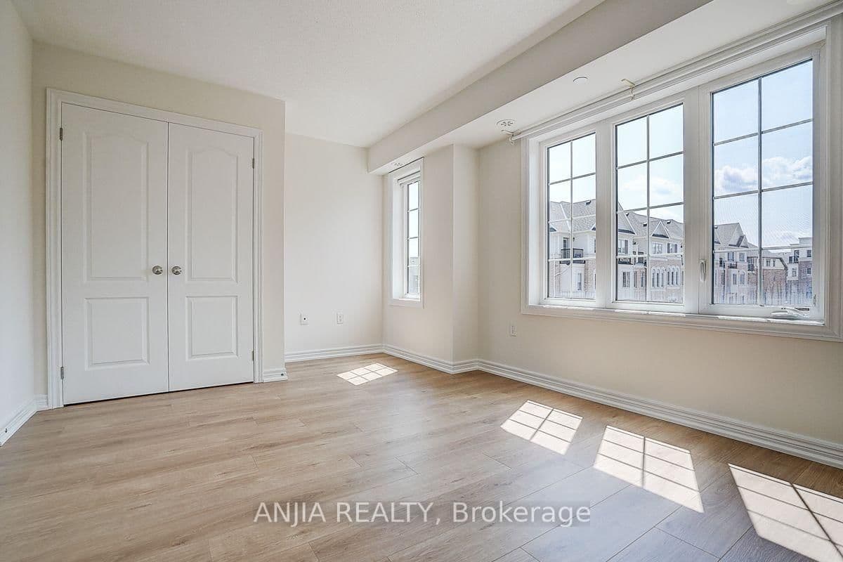 2641 Eaglesham Path thumbnail 28