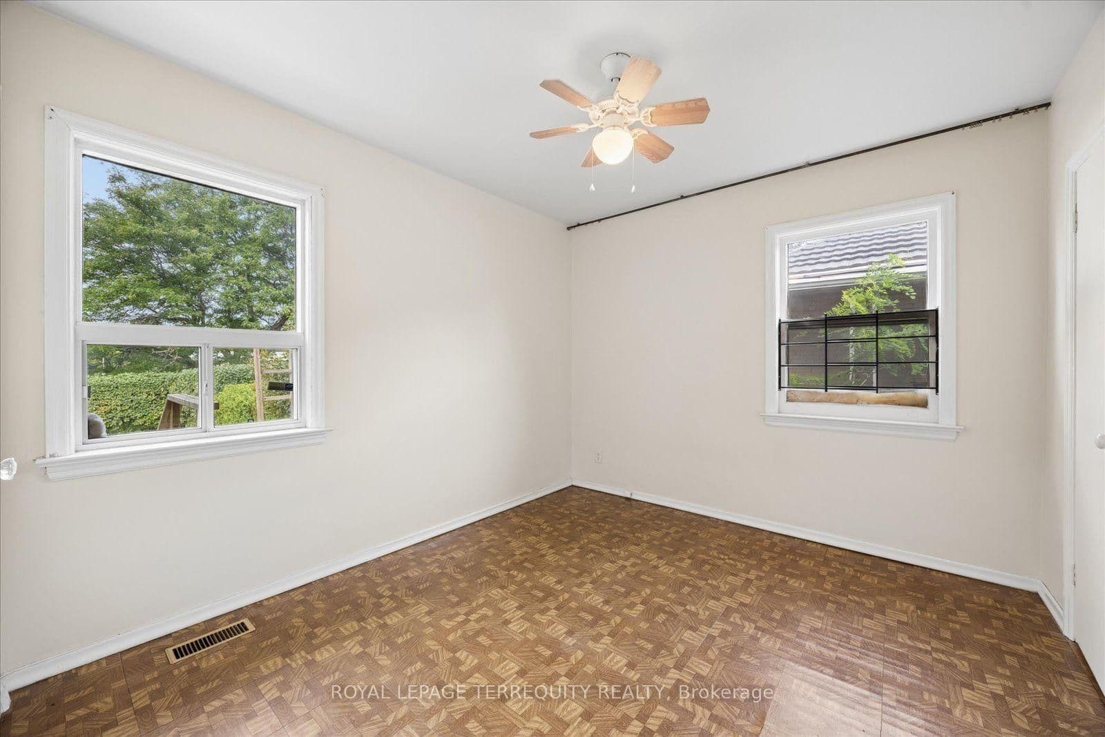 120 Ellington Drive thumbnail 13