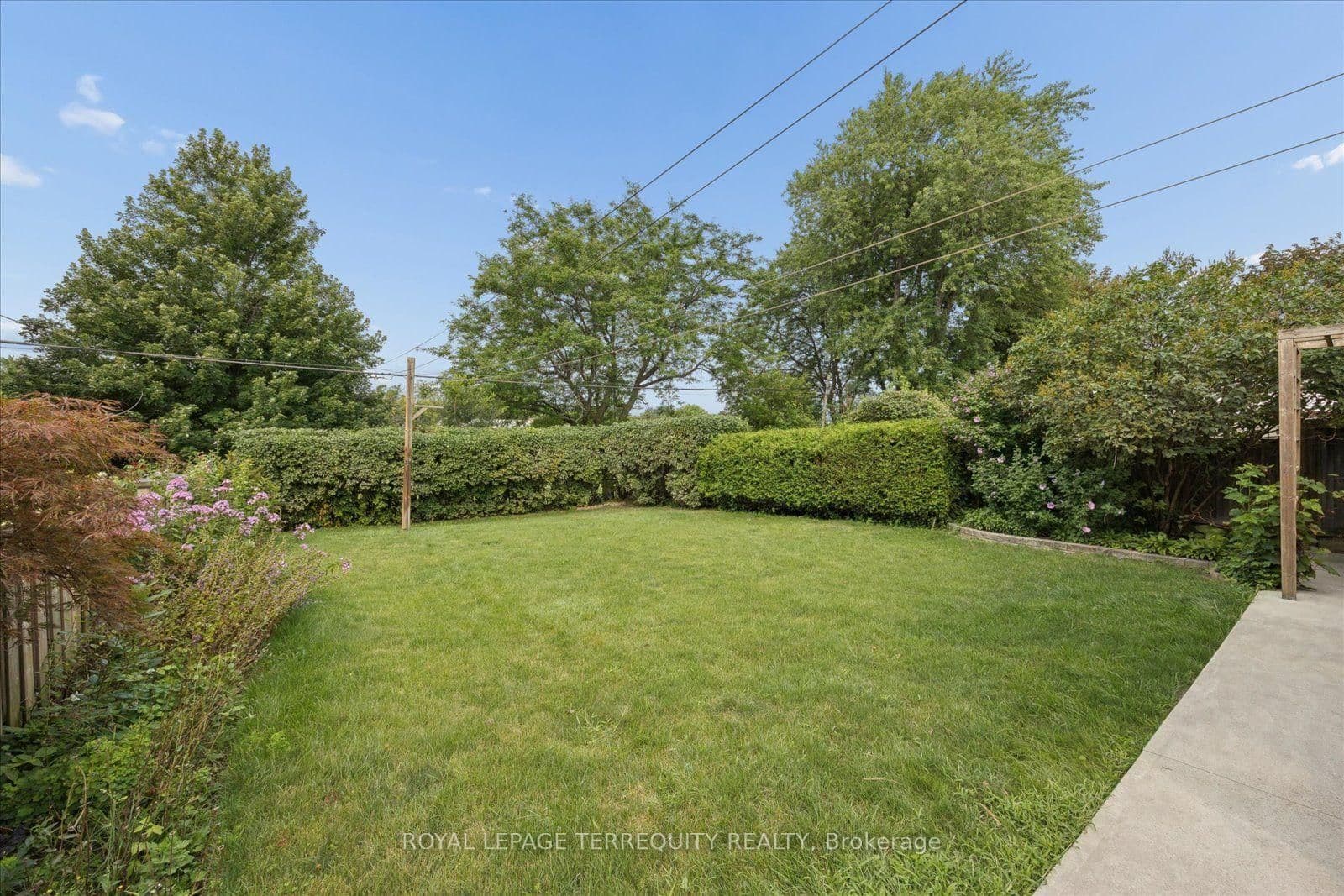 120 Ellington Drive thumbnail 33