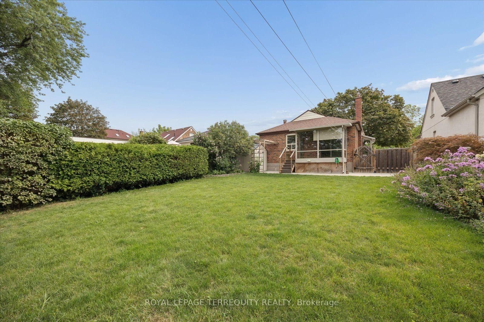 120 Ellington Drive thumbnail 34