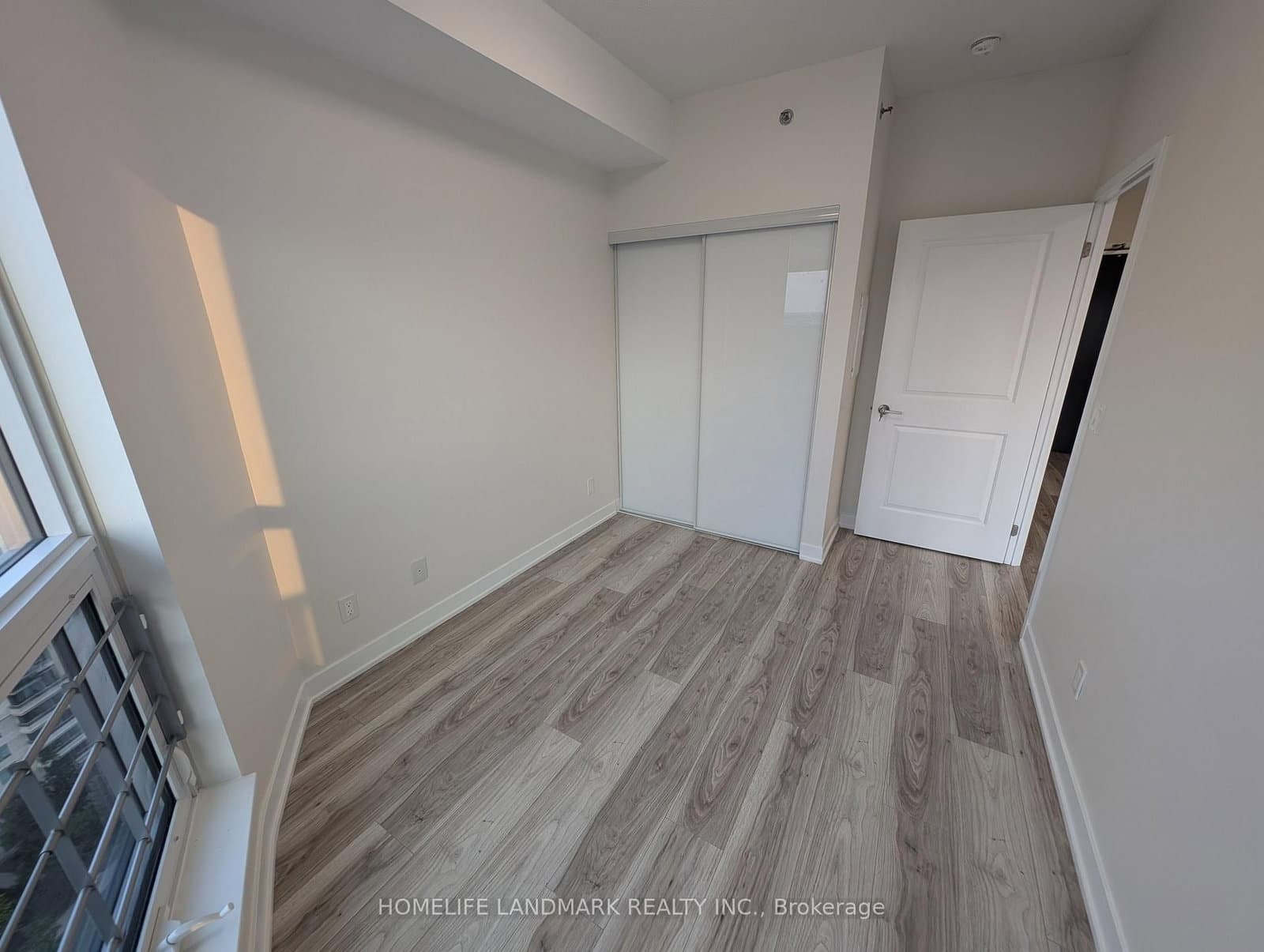 195 Bonis Avenue, Unit 2204 thumbnail 13