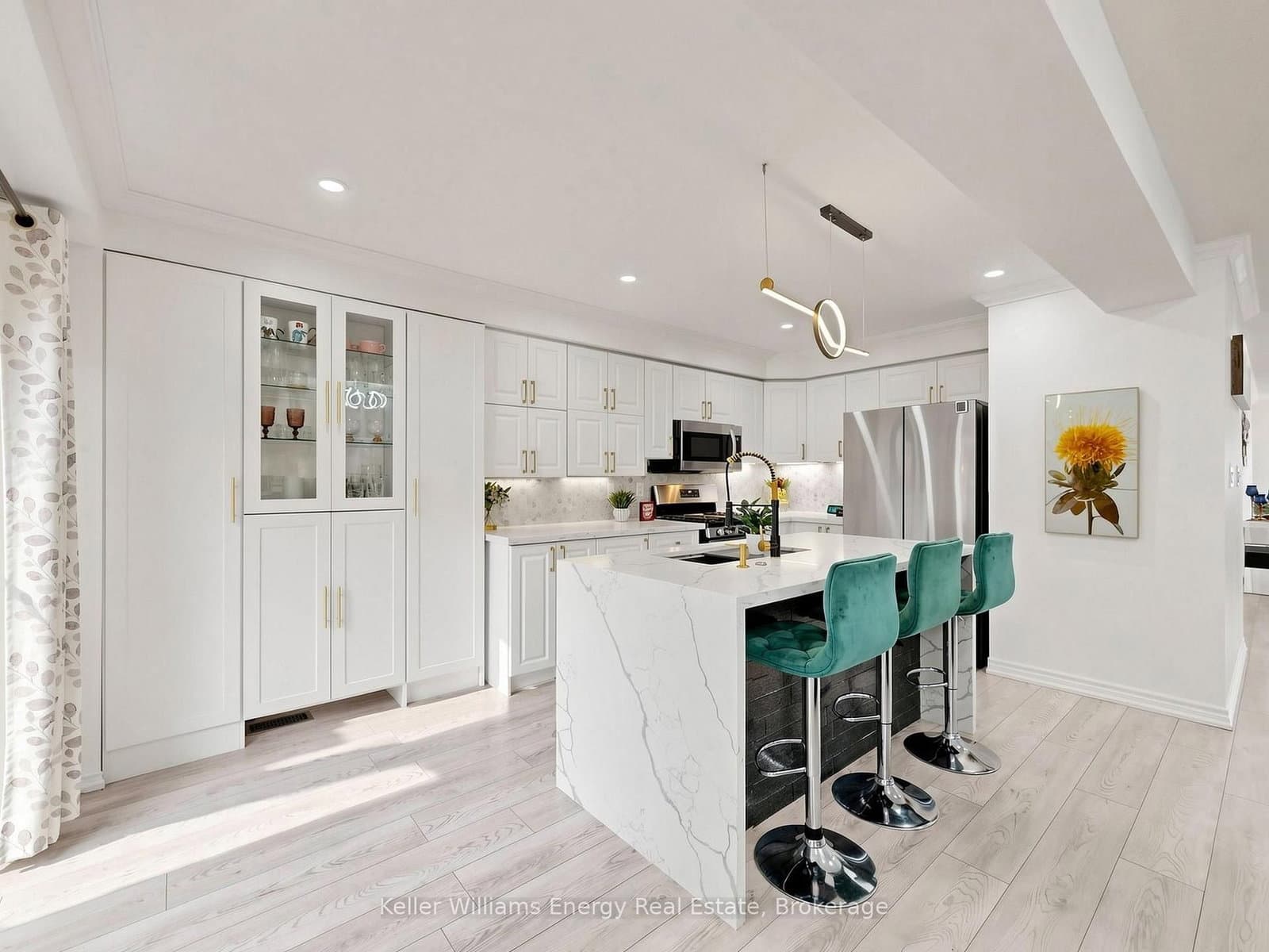 16 Donlevy Crescent thumbnail 11