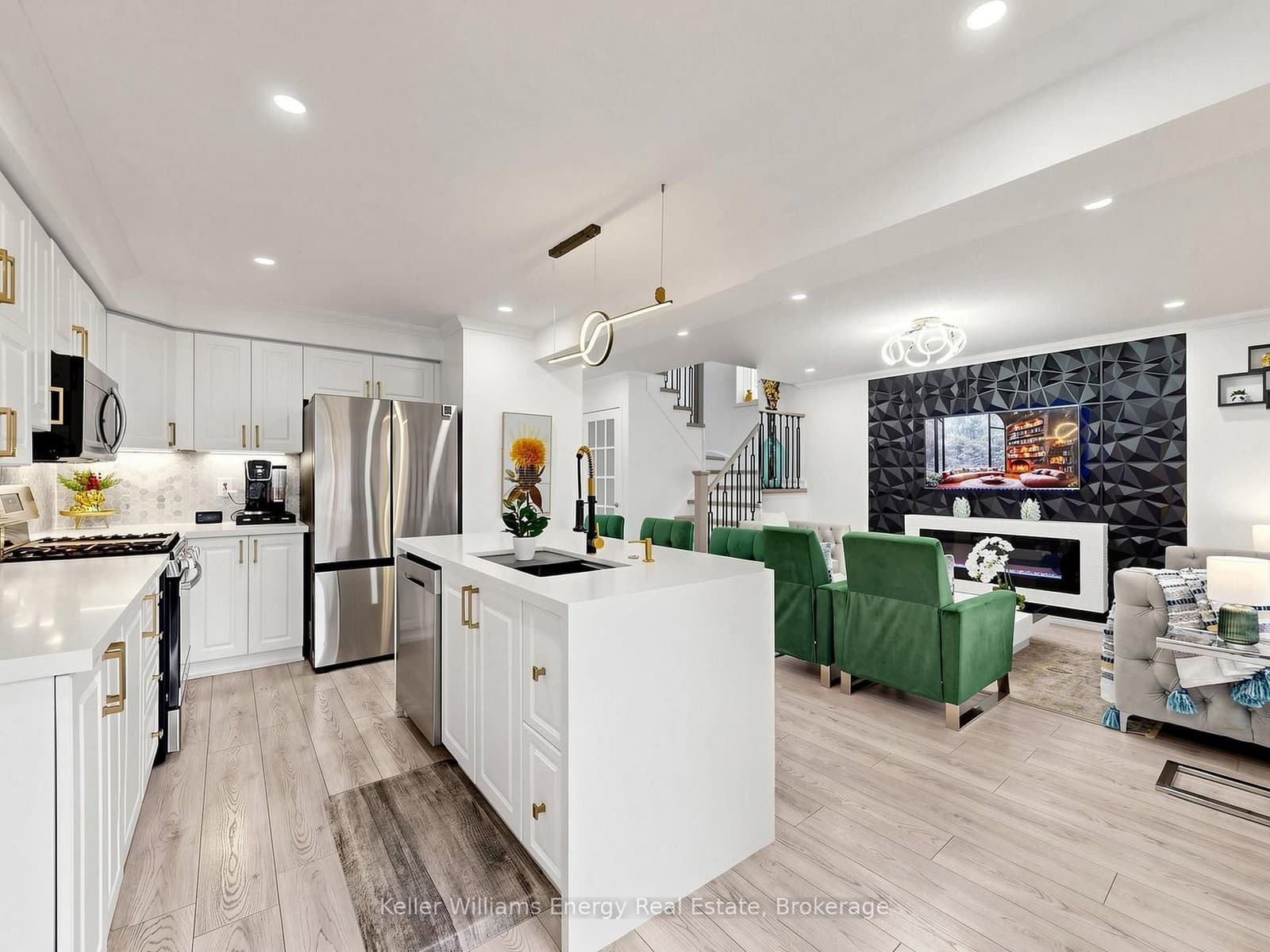 16 Donlevy Crescent thumbnail 15