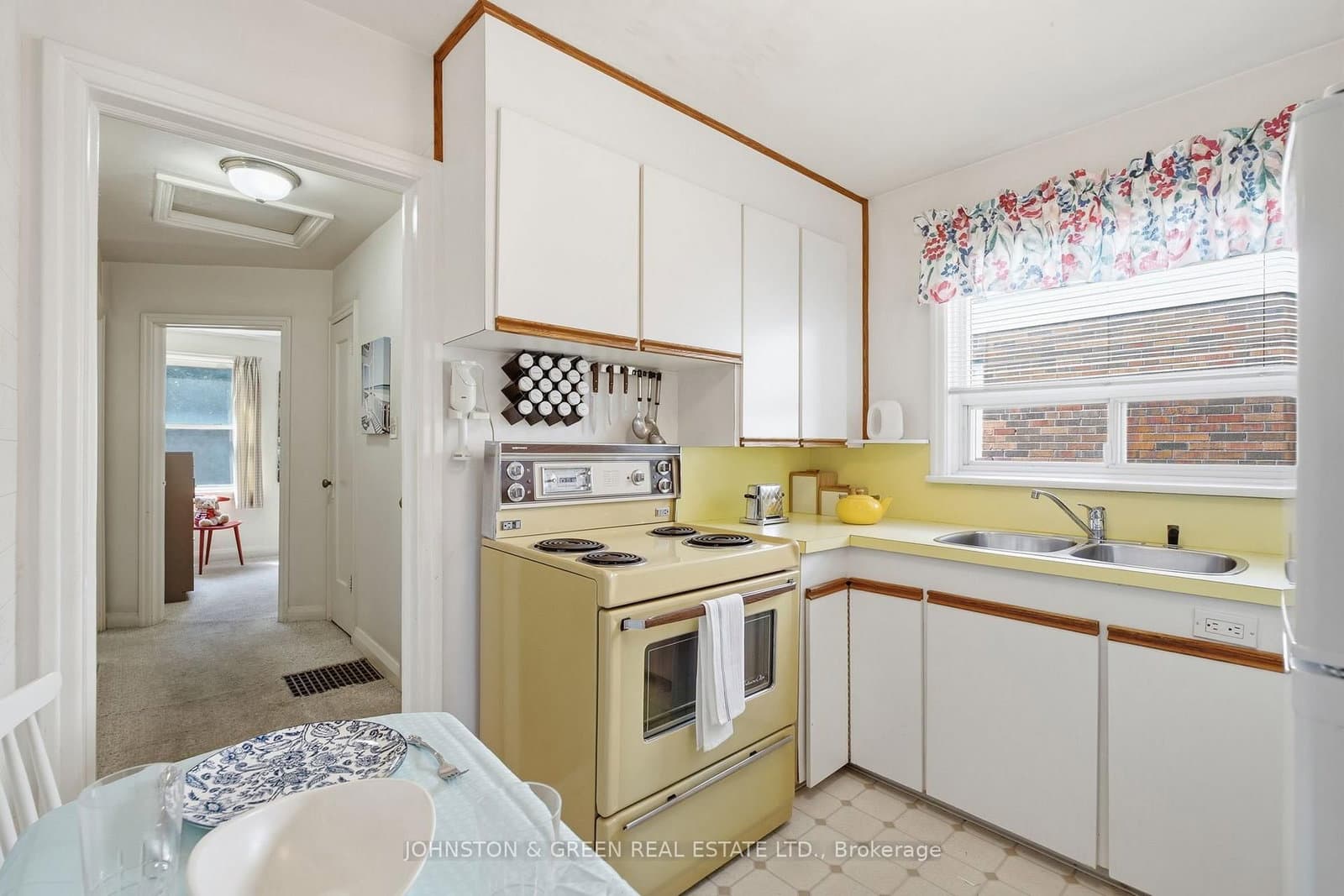 425 O'Connor Drive thumbnail 11