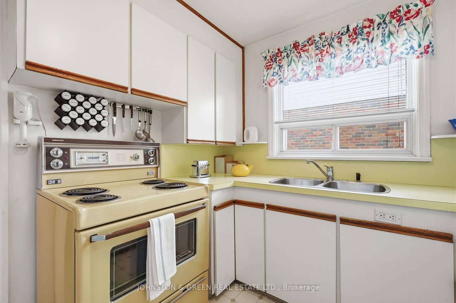 425 O'Connor Drive thumbnail 12