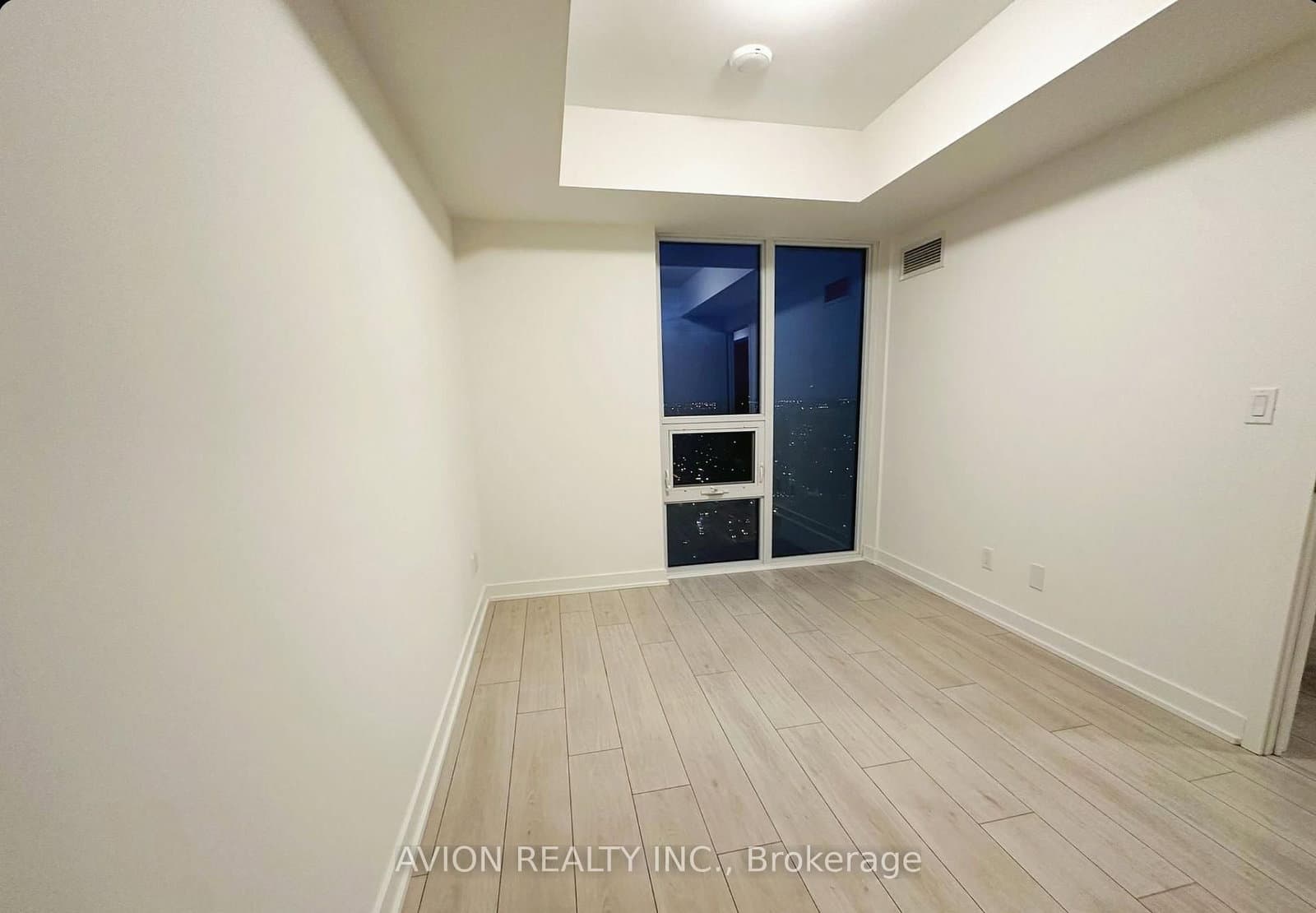 2033 Kennedy Road, Unit 3209 thumbnail 5