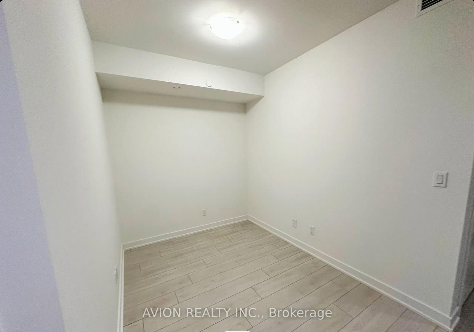 2033 Kennedy Road, Unit 3209 thumbnail 6