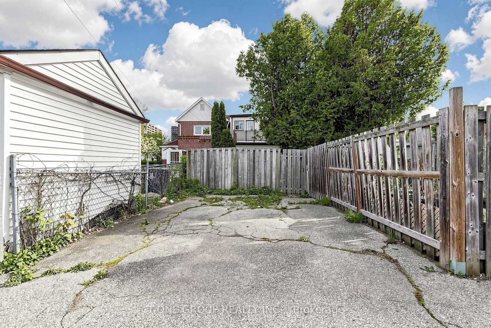 41 Madelaine Avenue thumbnail 19