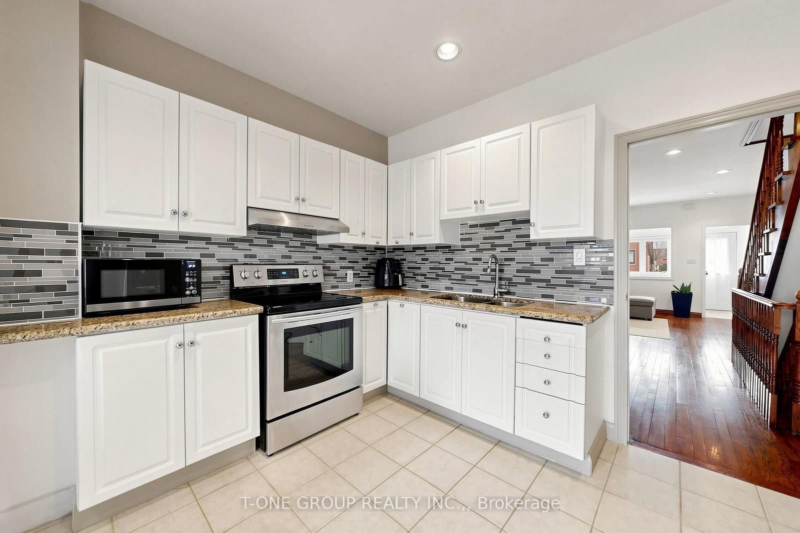 41 Madelaine Avenue thumbnail 5