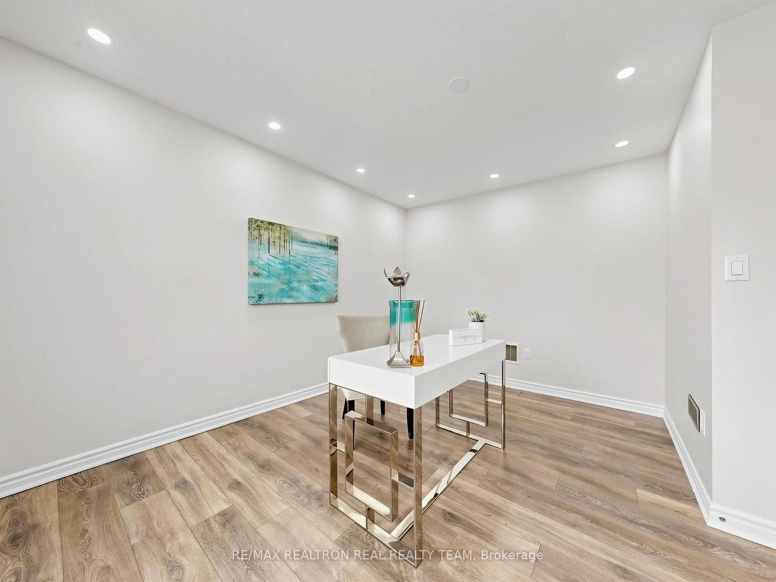 2708 Burkholder Drive thumbnail 28