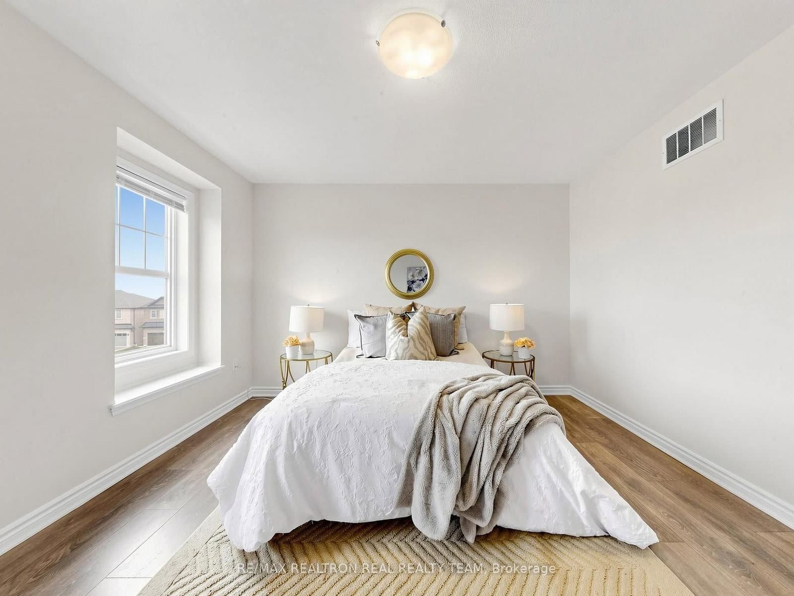 2708 Burkholder Drive thumbnail 32