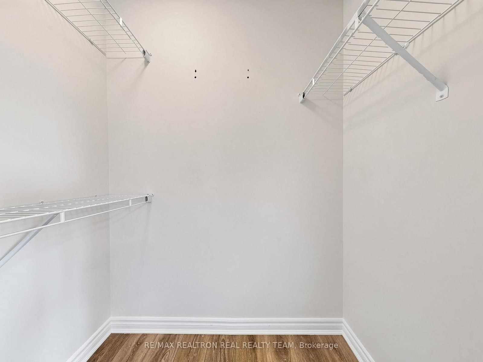2708 Burkholder Drive thumbnail 35