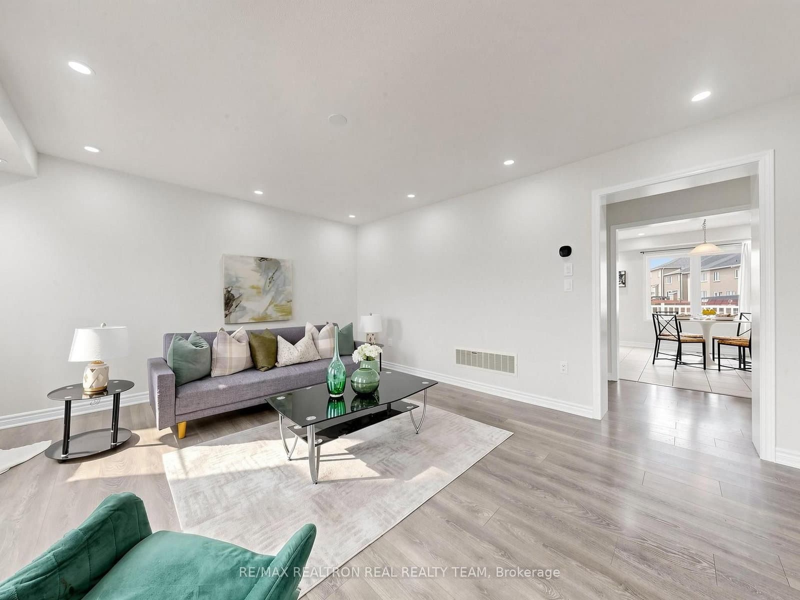 2708 Burkholder Drive thumbnail 9