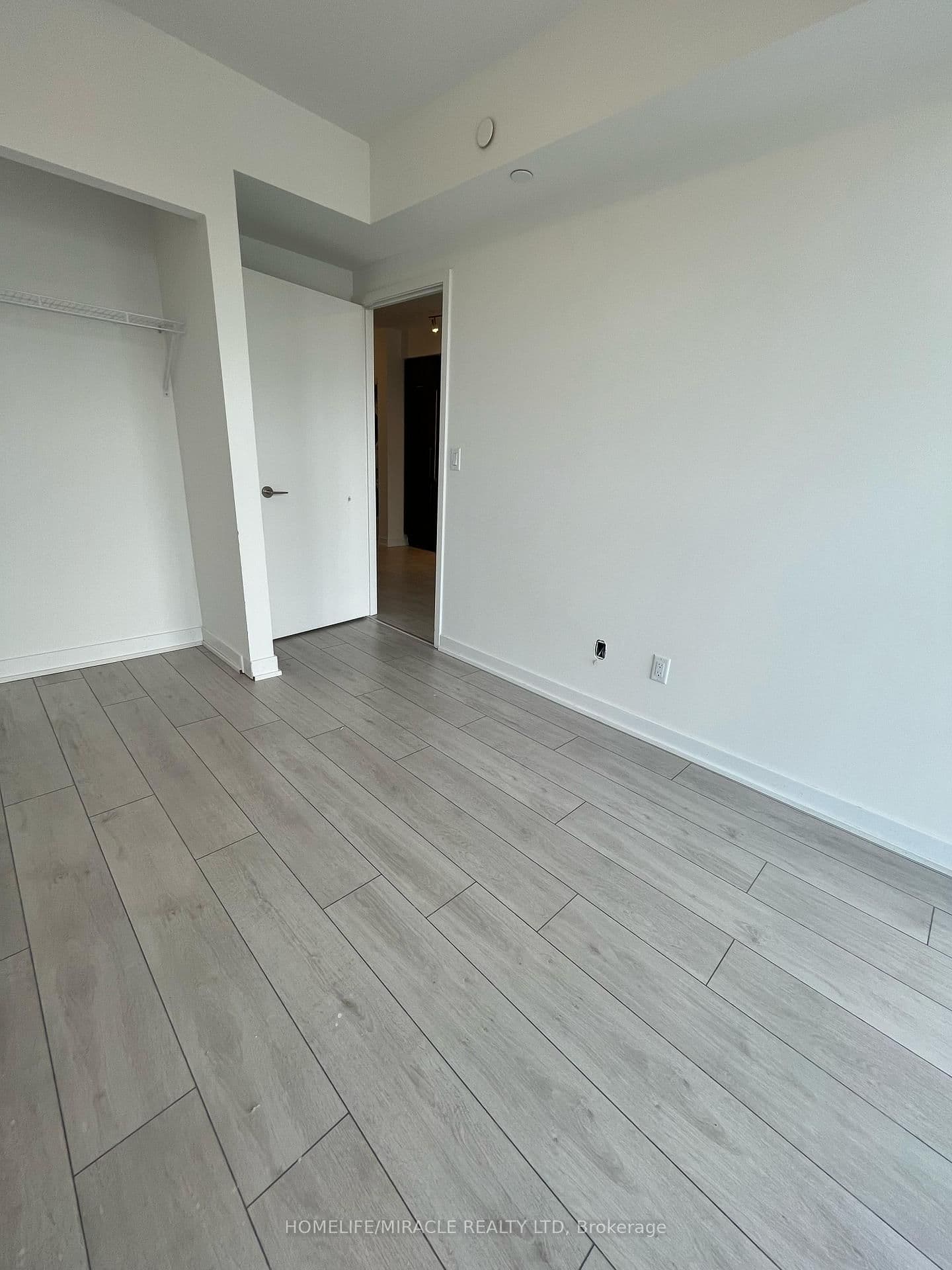 2031 Kennedy Road N, Unit 1620 thumbnail 15