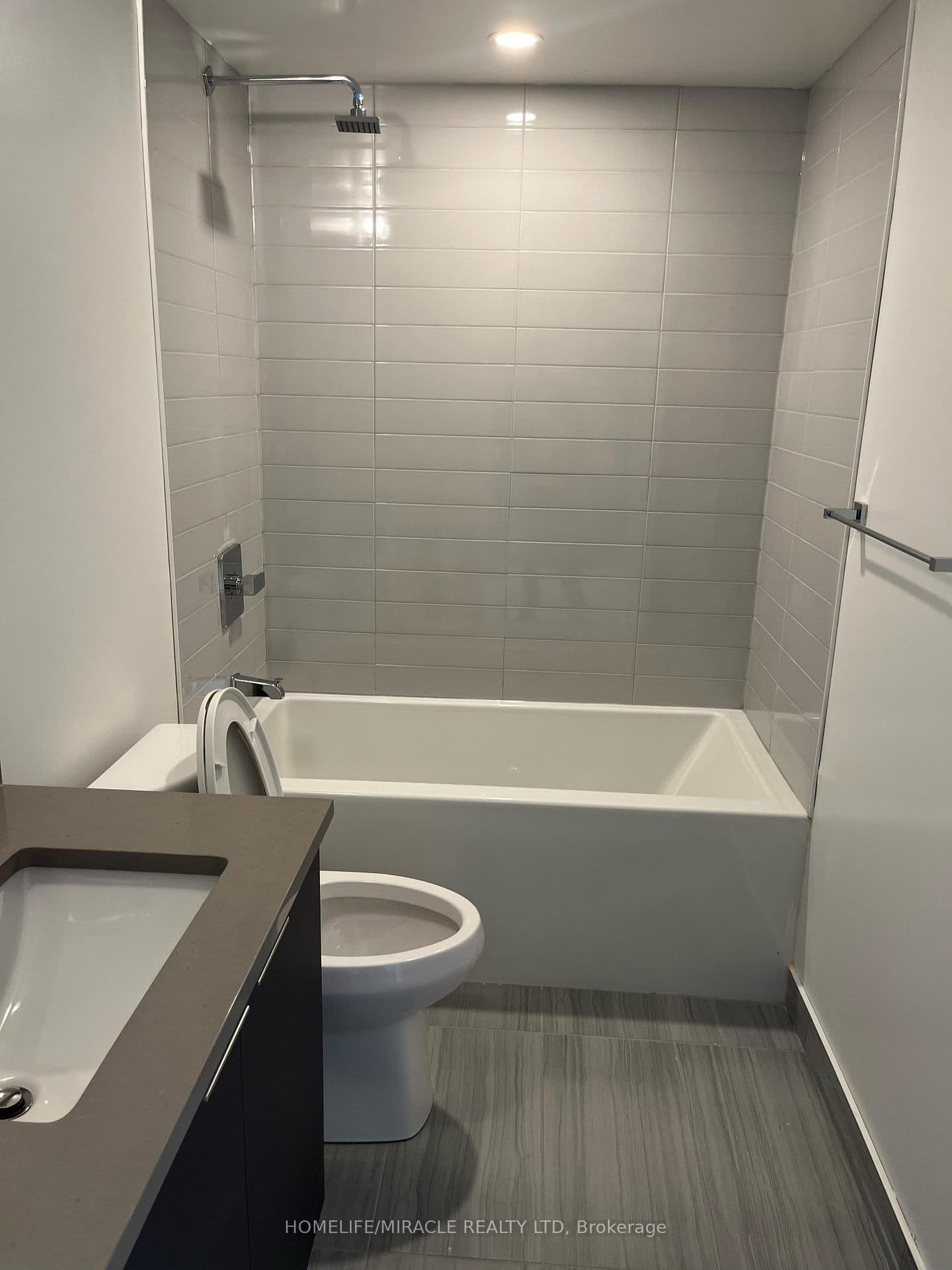 2031 Kennedy Road N, Unit 1620 thumbnail 19