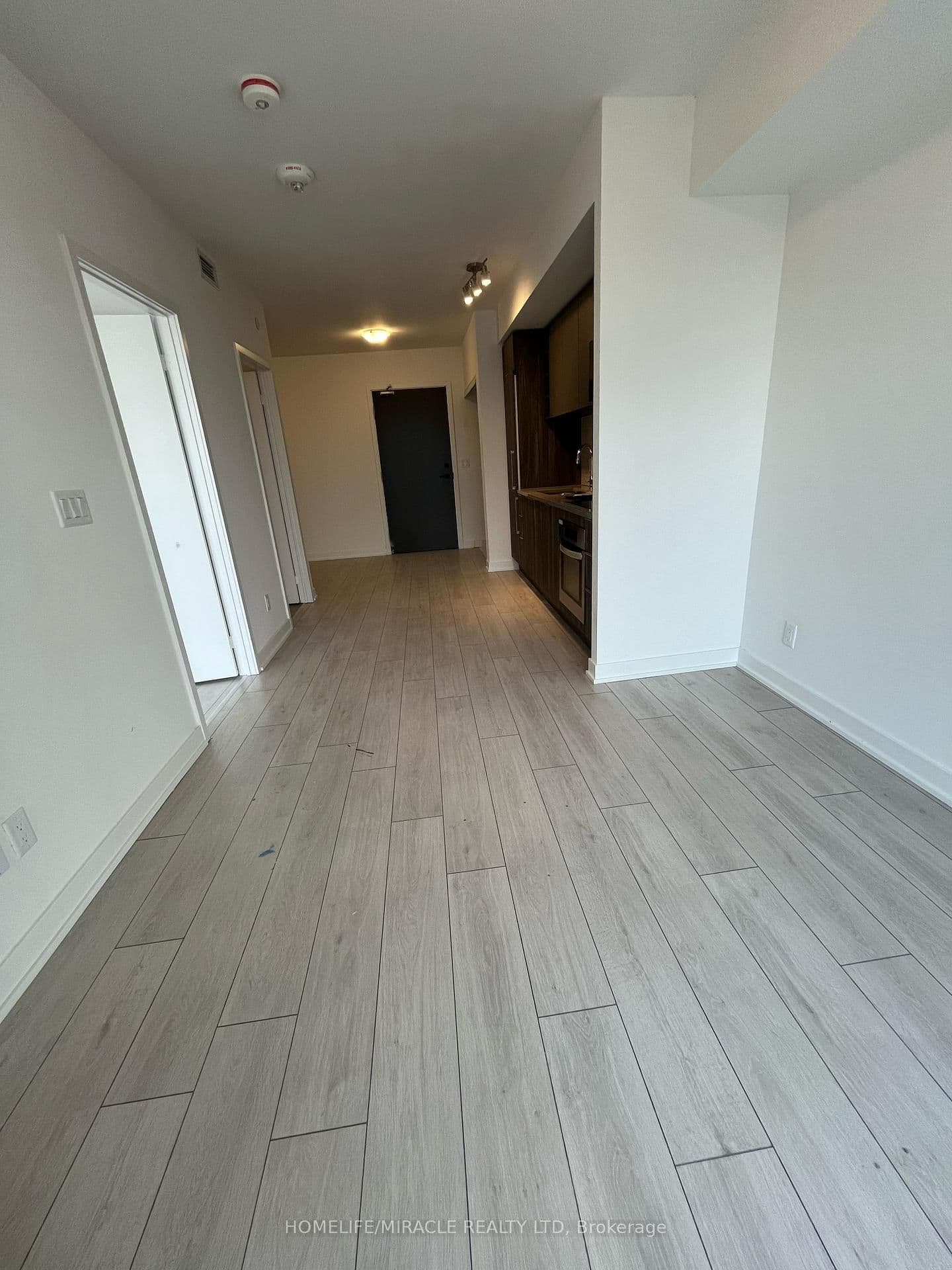 2031 Kennedy Road N, Unit 1620 thumbnail 8