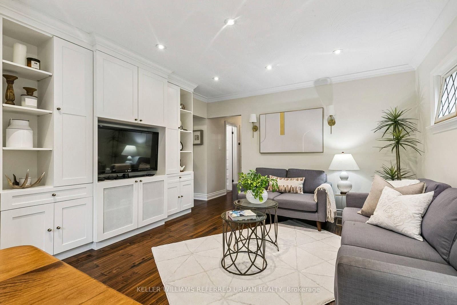 36 Vernadale Crescent thumbnail 10