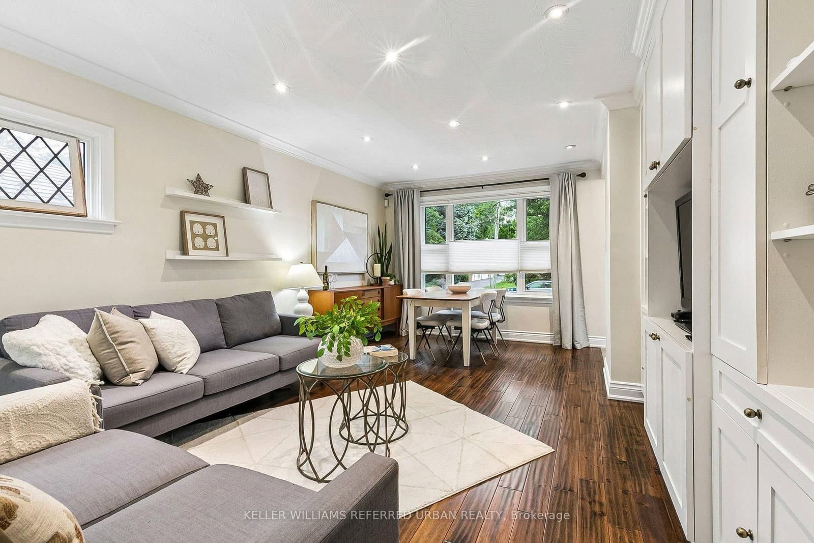 36 Vernadale Crescent thumbnail 12