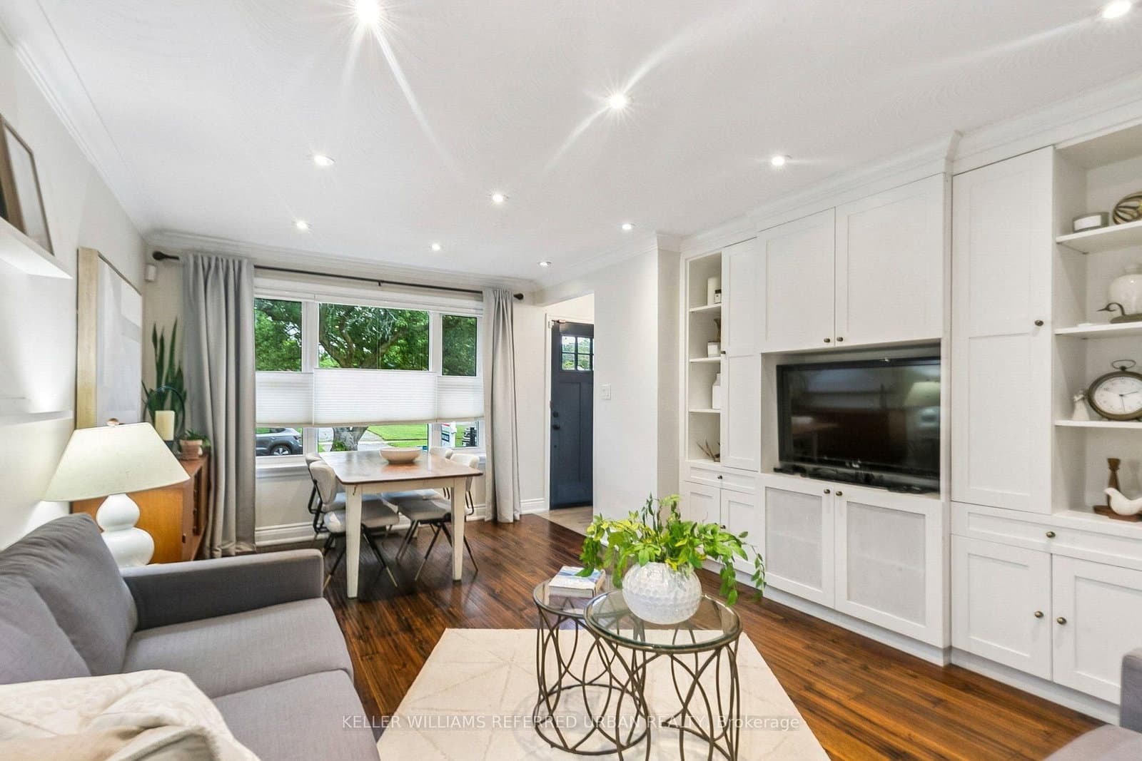 36 Vernadale Crescent thumbnail 14