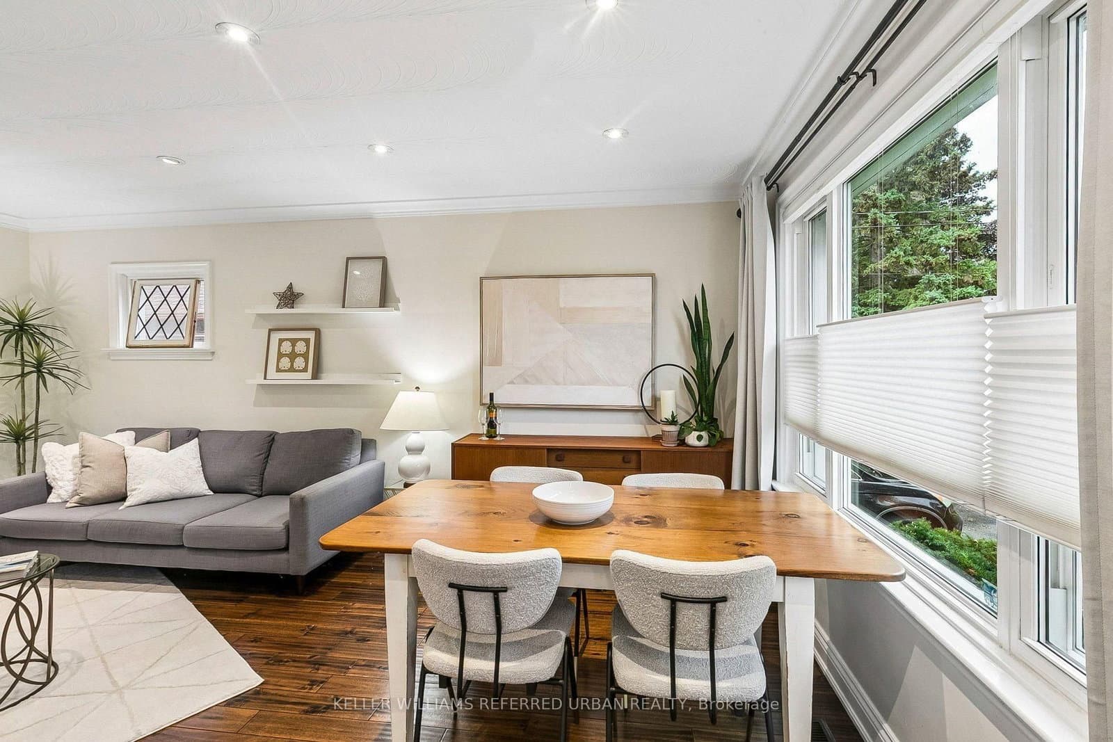 36 Vernadale Crescent thumbnail 17