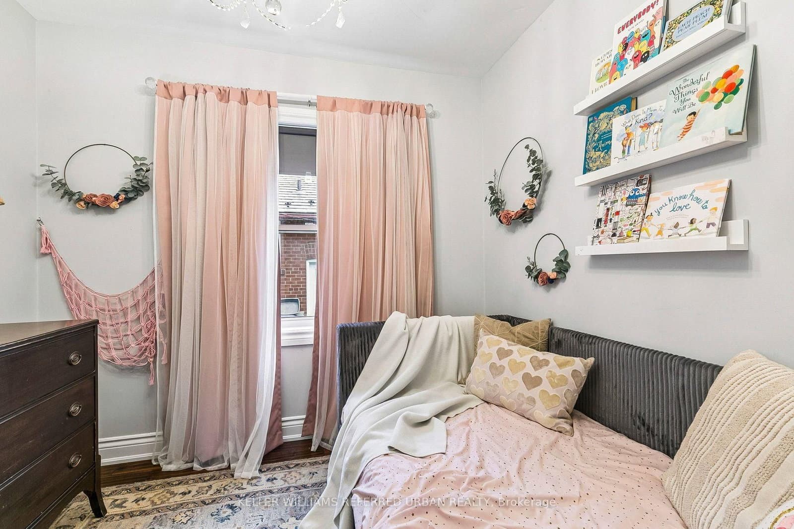 36 Vernadale Crescent thumbnail 25