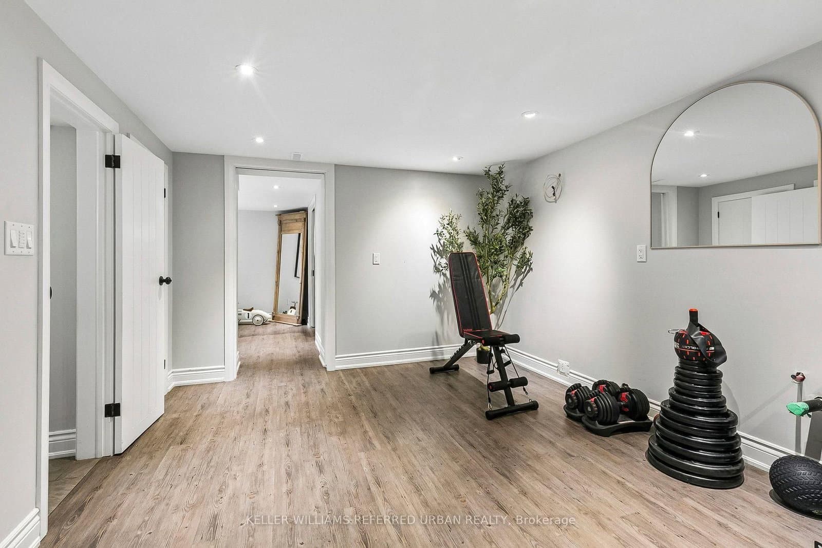 36 Vernadale Crescent thumbnail 34