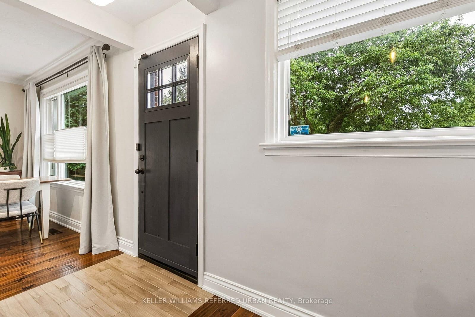 36 Vernadale Crescent thumbnail 4