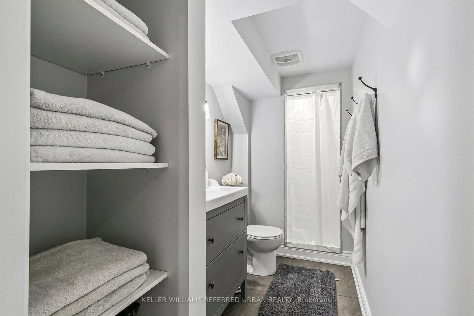 36 Vernadale Crescent thumbnail 41