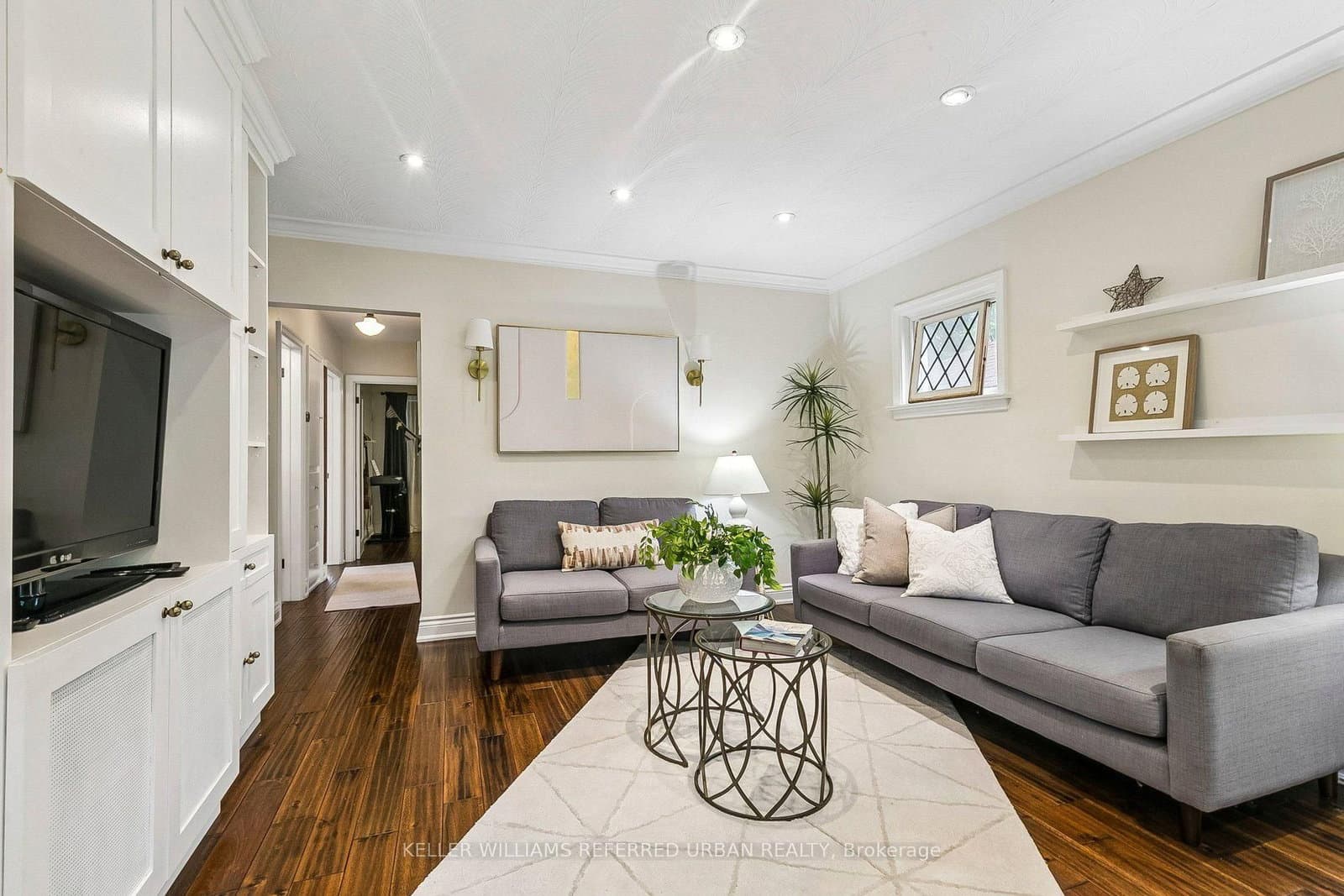 36 Vernadale Crescent thumbnail 5
