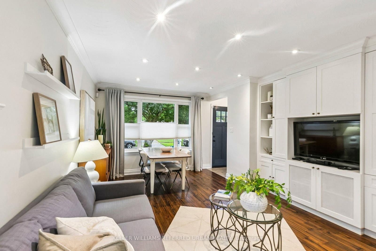 36 Vernadale Crescent thumbnail 6