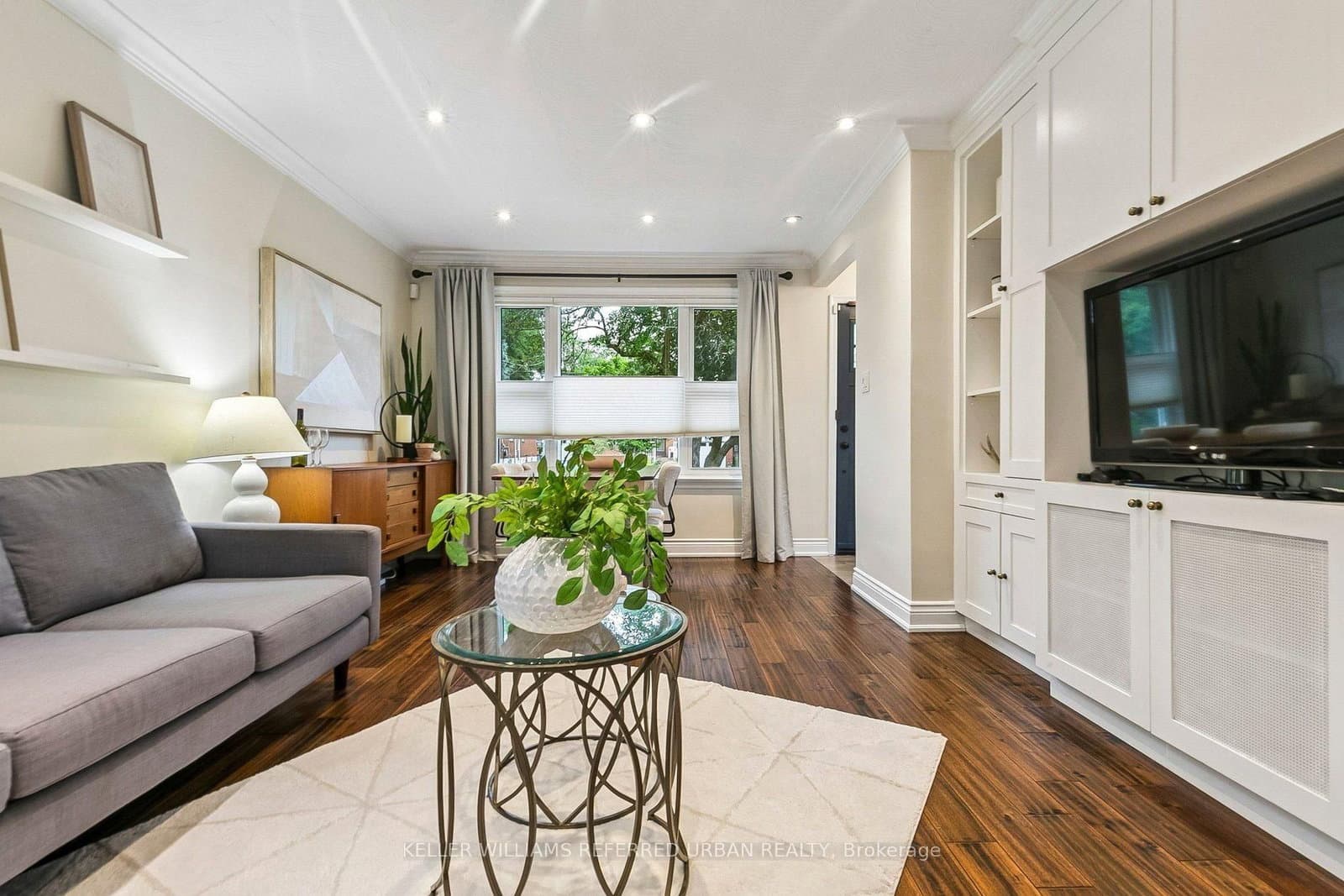 36 Vernadale Crescent thumbnail 7