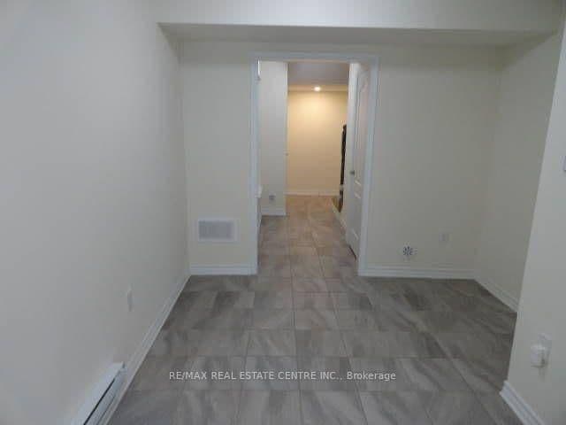 1084 Silk Street thumbnail 4