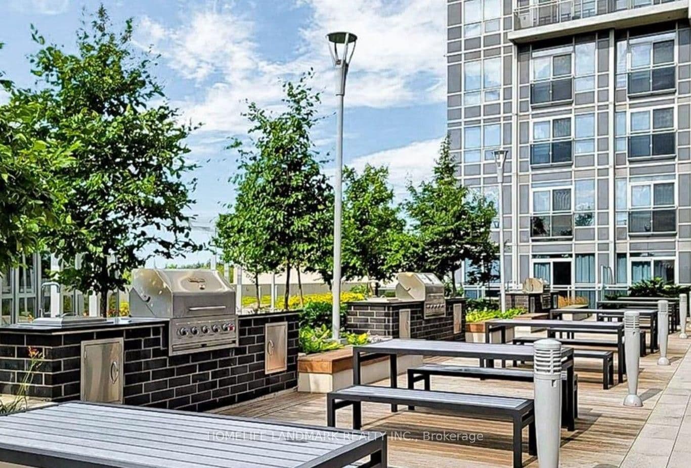 255 Village Green Square, Unit 1609 thumbnail 16