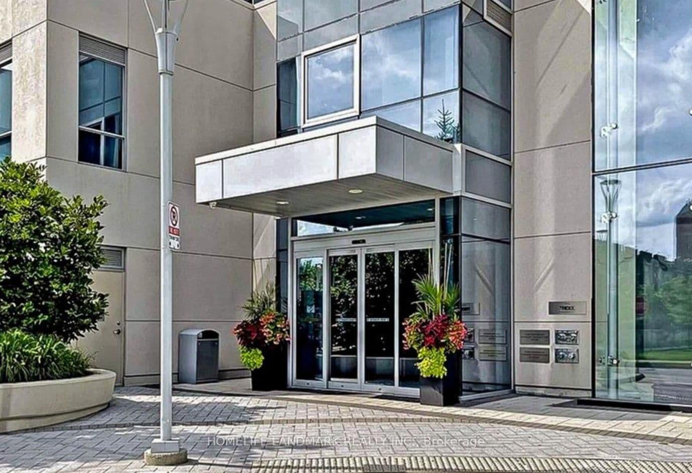 255 Village Green Square, Unit 1609 thumbnail 2